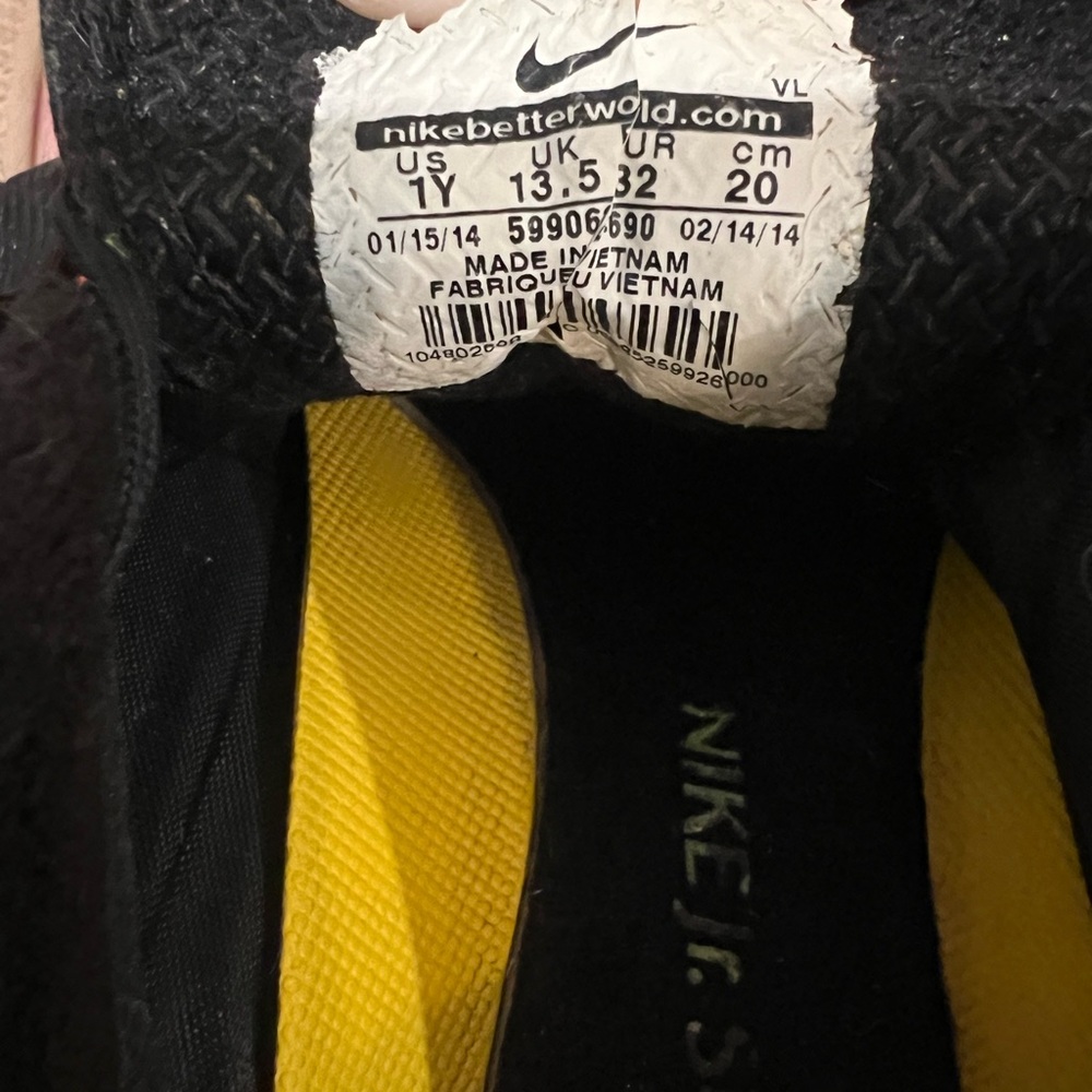 Kids cleats size 1 - Picture 5 of 5